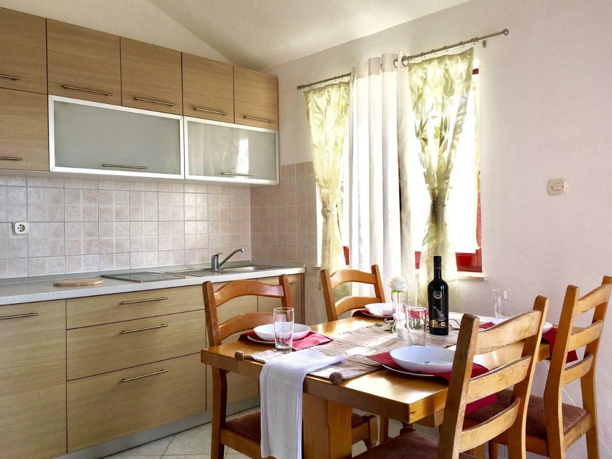Lavender House Apartment Maslenica Exterior foto